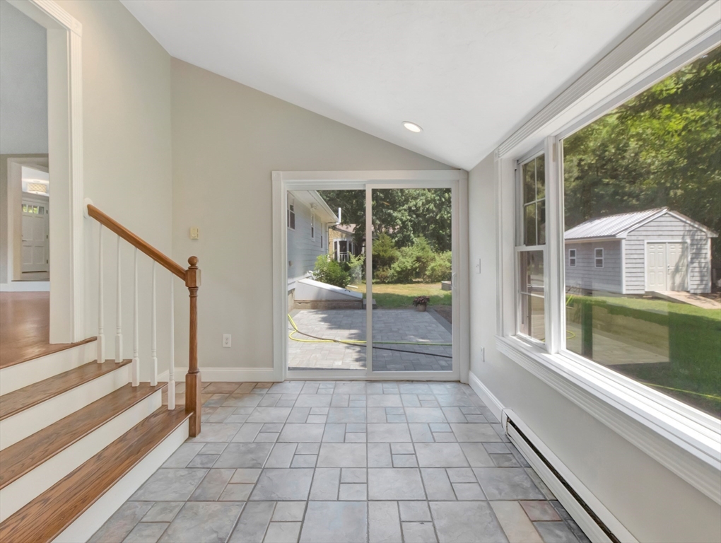 344 Old Post Road North Attleboro, MA 02760 - Photo 12 of 42