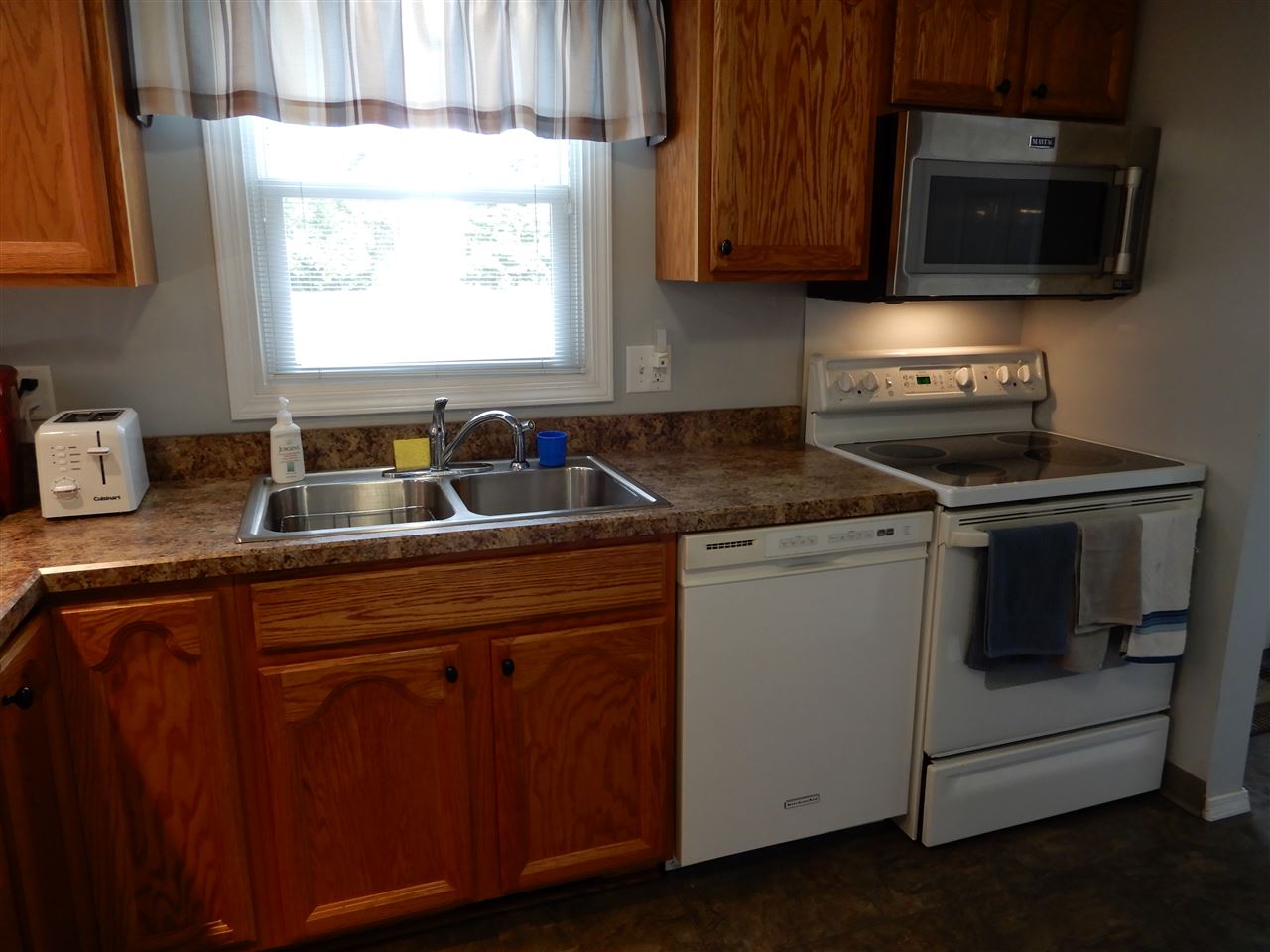 64788 Oak Road South Bend, IN 46614 - Photo 19 of 34 Gallery Image 19