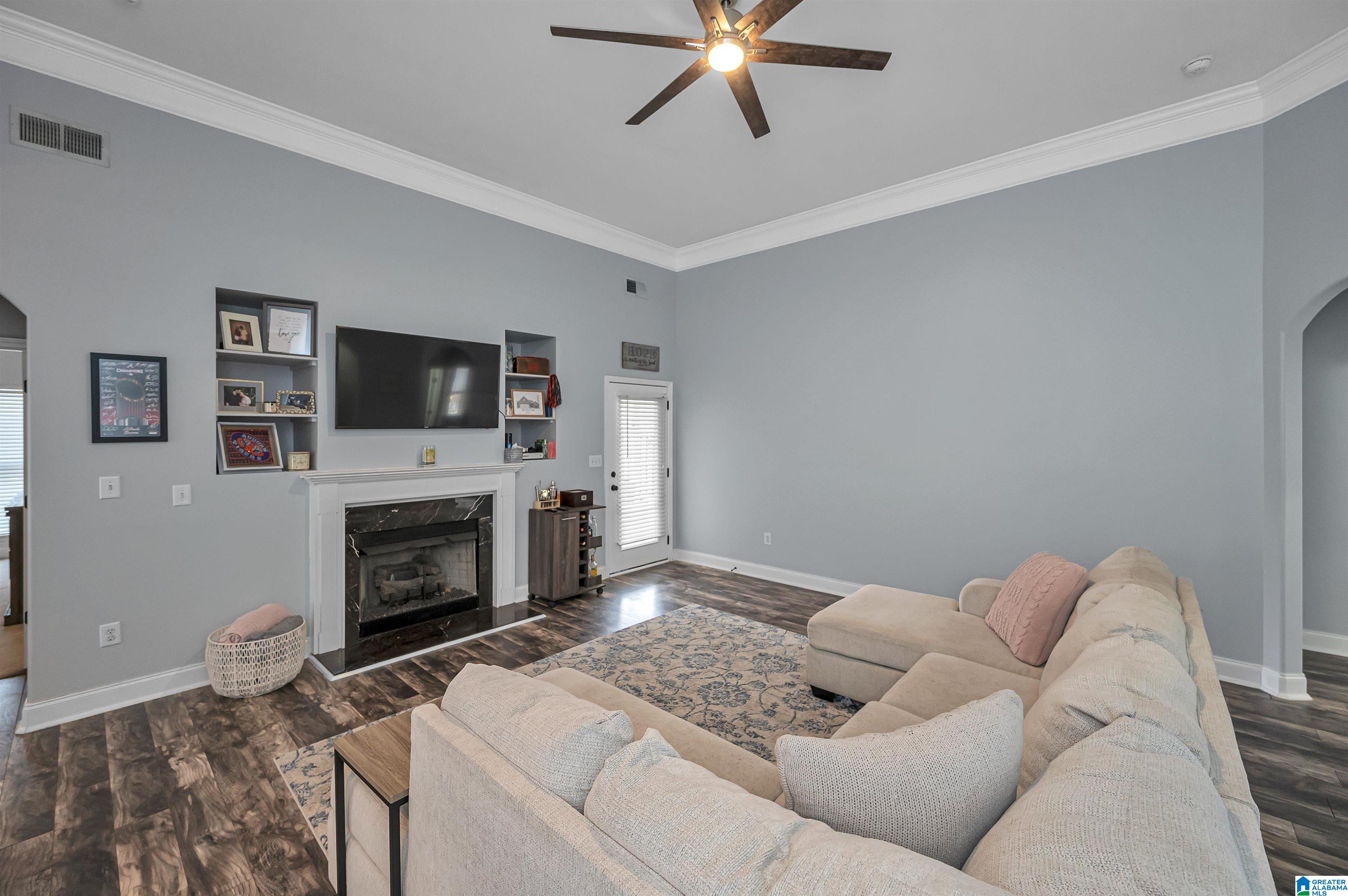 196 Lorrin Lane Sterrett, AL 35147 - Photo 5 of 34