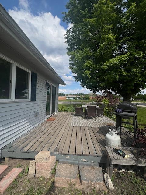 324 4th Street Blanchard, MI 49310 - Photo 10 of 27 IMG_8637