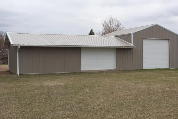 $569,900 | 359 156th Avenue Northeast, Mayville, ND 58257