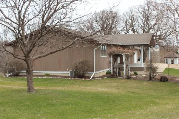 $569,900 | 359 156th Avenue Northeast, Mayville, ND 58257