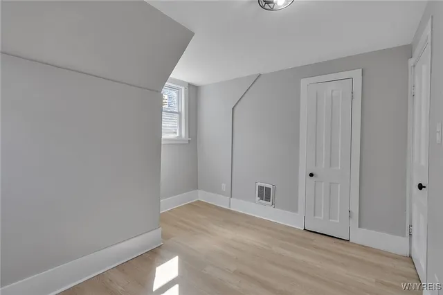 $139,000 | 28 Pooley Place, Buffalo, NY 14213