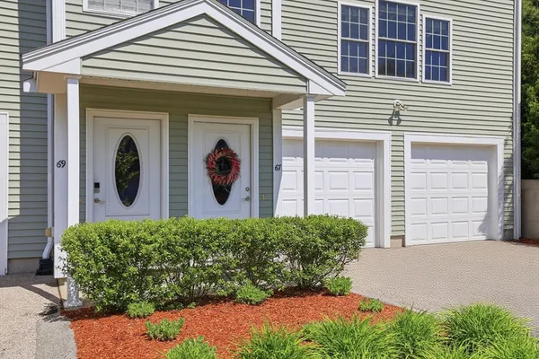 $549,900 | 67 Terry Lane, Unit 67, Plainville, MA 02762