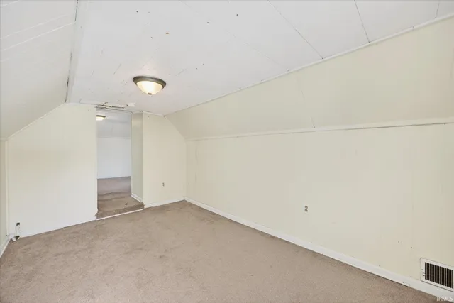 $199,000 | 927 West 6th Street, Bloomington, IN 47404