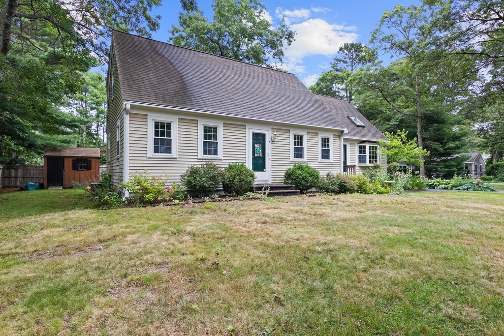 8 Raspberry Lane Barnstable, MA 02648 - Photo 1 of 26 Gallery Image 1