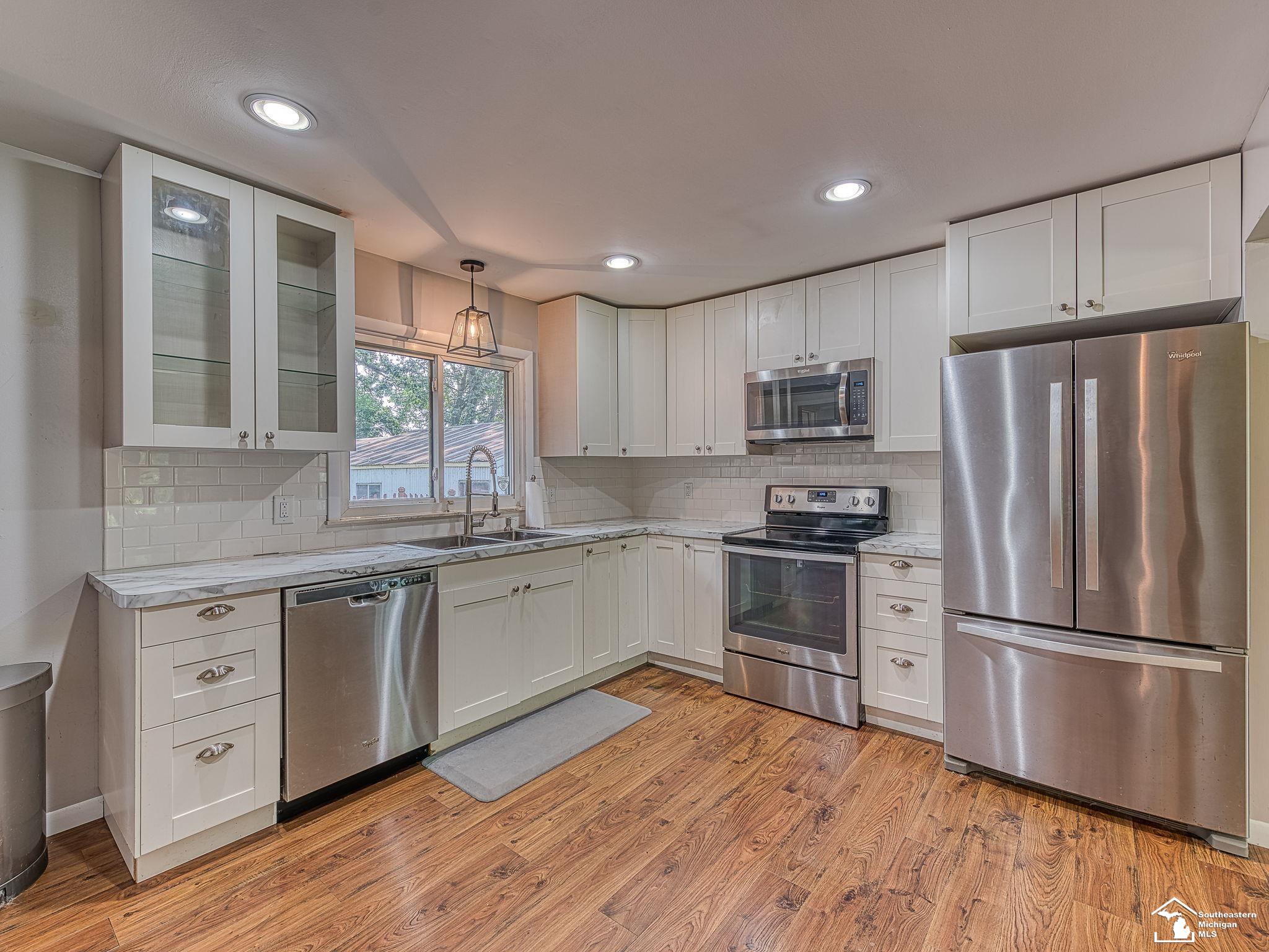 12110 Martinsville Road Carleton, MI 48117 - Photo 3 of 31 Gallery Image 3