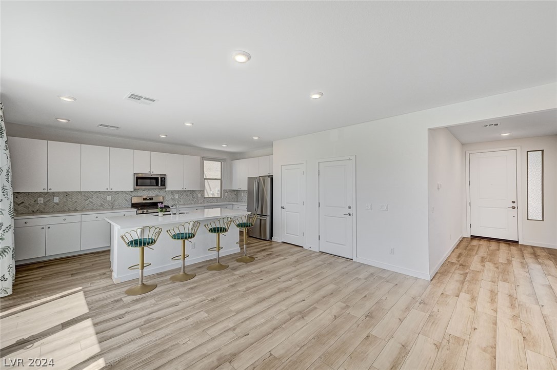 705 Everett Ridge Avenue North Las Vegas, NV 89084 - Photo 13 of 57