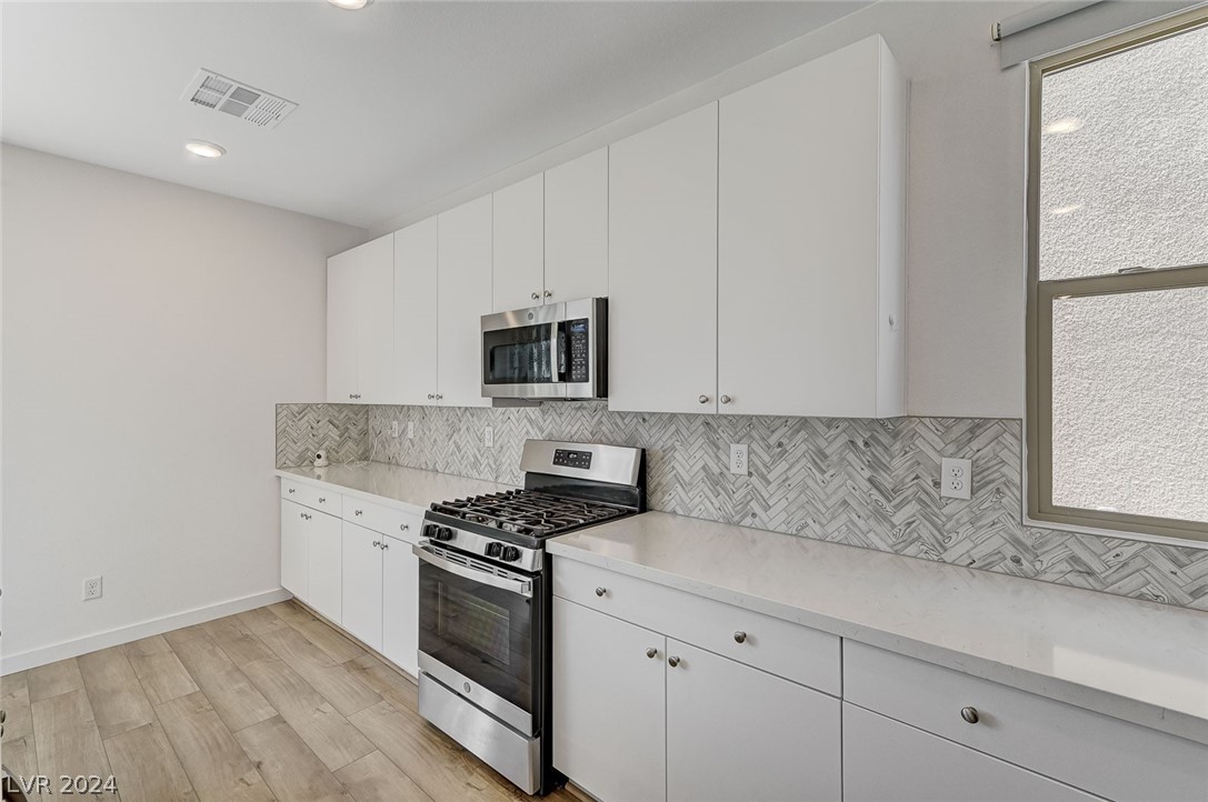 705 Everett Ridge Avenue North Las Vegas, NV 89084 - Photo 18 of 57