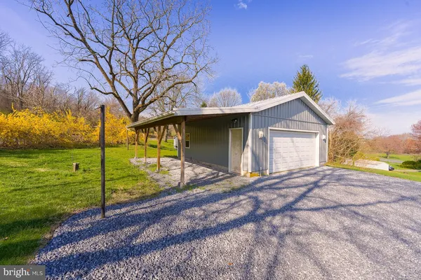 $395,000 | 11 Witwer Lane, Fleetwood, PA 19522
