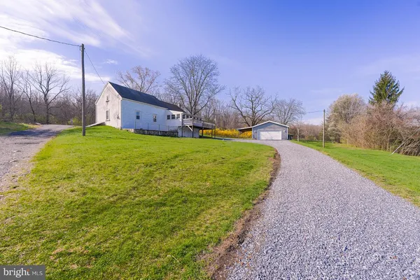 $395,000 | 11 Witwer Lane, Fleetwood, PA 19522