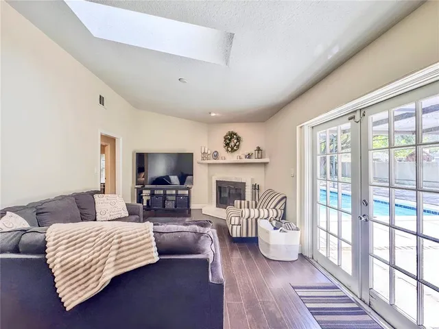 $474,900 | 2507 Creekview Circle, Oviedo, FL 32765