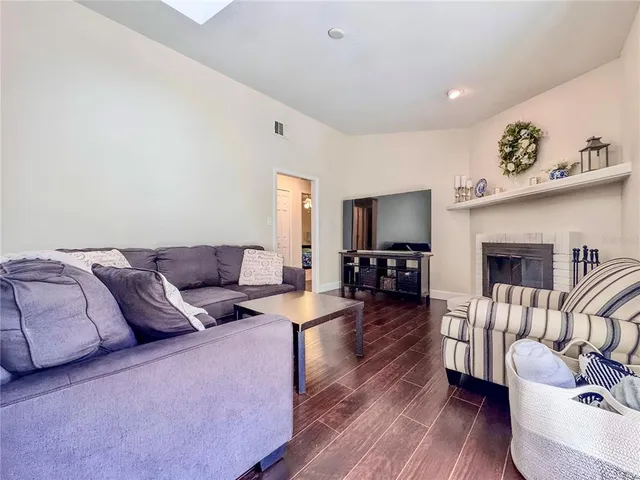 $474,900 | 2507 Creekview Circle, Oviedo, FL 32765