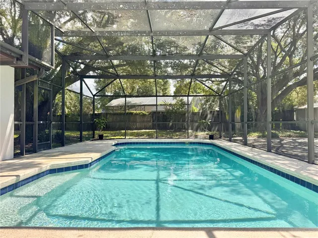 $474,900 | 2507 Creekview Circle, Oviedo, FL 32765