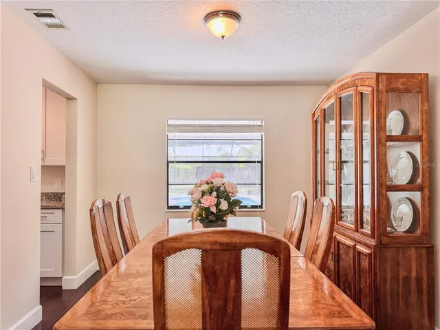 $474,900 | 2507 Creekview Circle, Oviedo, FL 32765