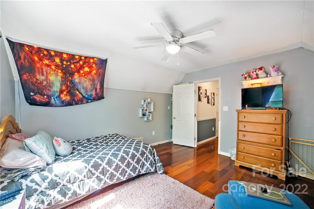 94 Morgan Branch Estate Road Candler, NC 28715 - Photo 23 of 37 Gallery Image 23