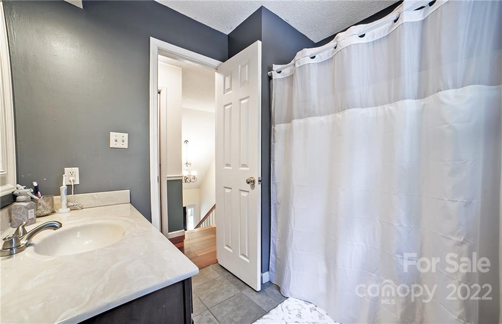 94 Morgan Branch Estate Road Candler, NC 28715 - Photo 26 of 37 Gallery Image 26