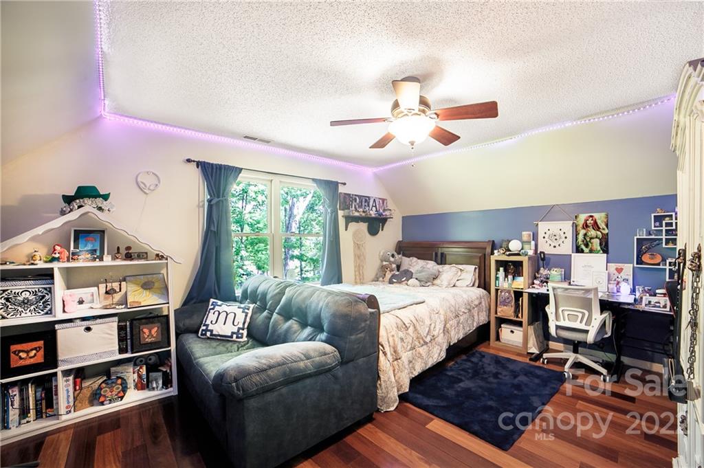 94 Morgan Branch Estate Road Candler, NC 28715 - Photo 27 of 37 Gallery Image 27