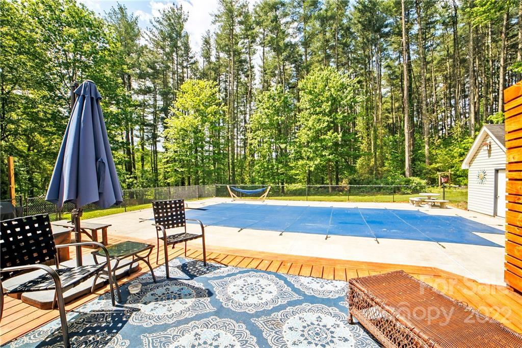 94 Morgan Branch Estate Road Candler, NC 28715 - Photo 8 of 37 Gallery Image 8