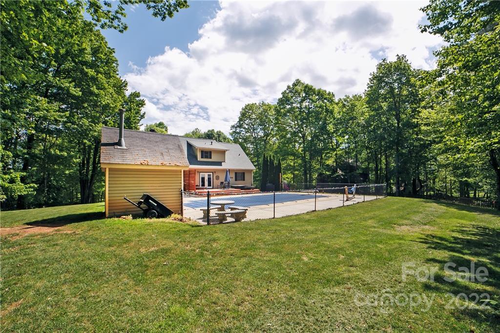94 Morgan Branch Estate Road Candler, NC 28715 - Photo 9 of 37 Gallery Image 9