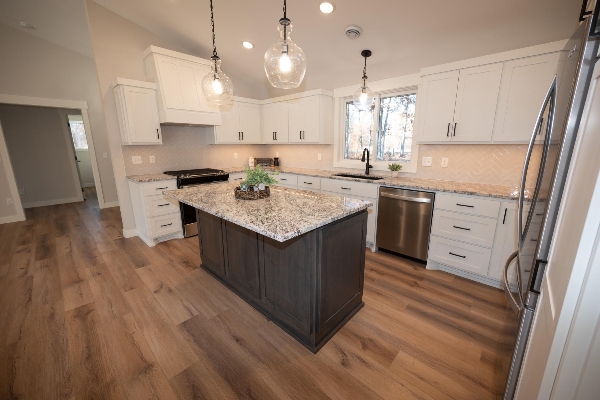 7719 Scenic Overlook Breezy Point, MN 56472 - Photo 3 of 18