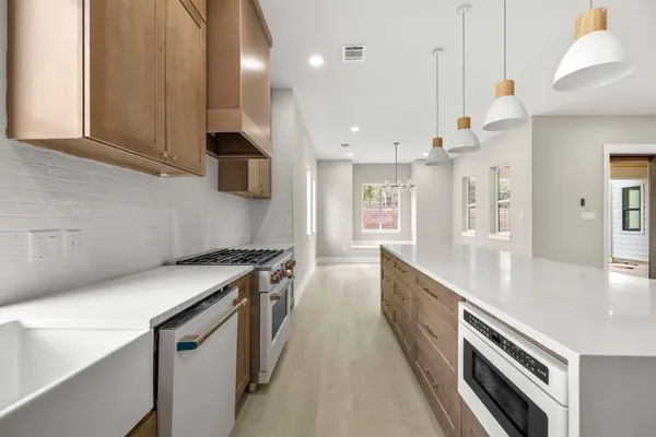 $799,900 | 8707 Water Oak Drive, Tomball, TX 77375