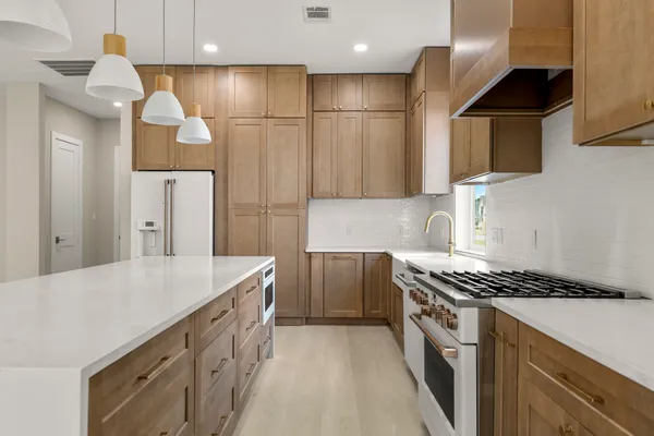 $799,900 | 8707 Water Oak Drive, Tomball, TX 77375