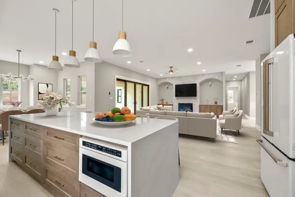 $799,900 | 8707 Water Oak Drive, Tomball, TX 77375