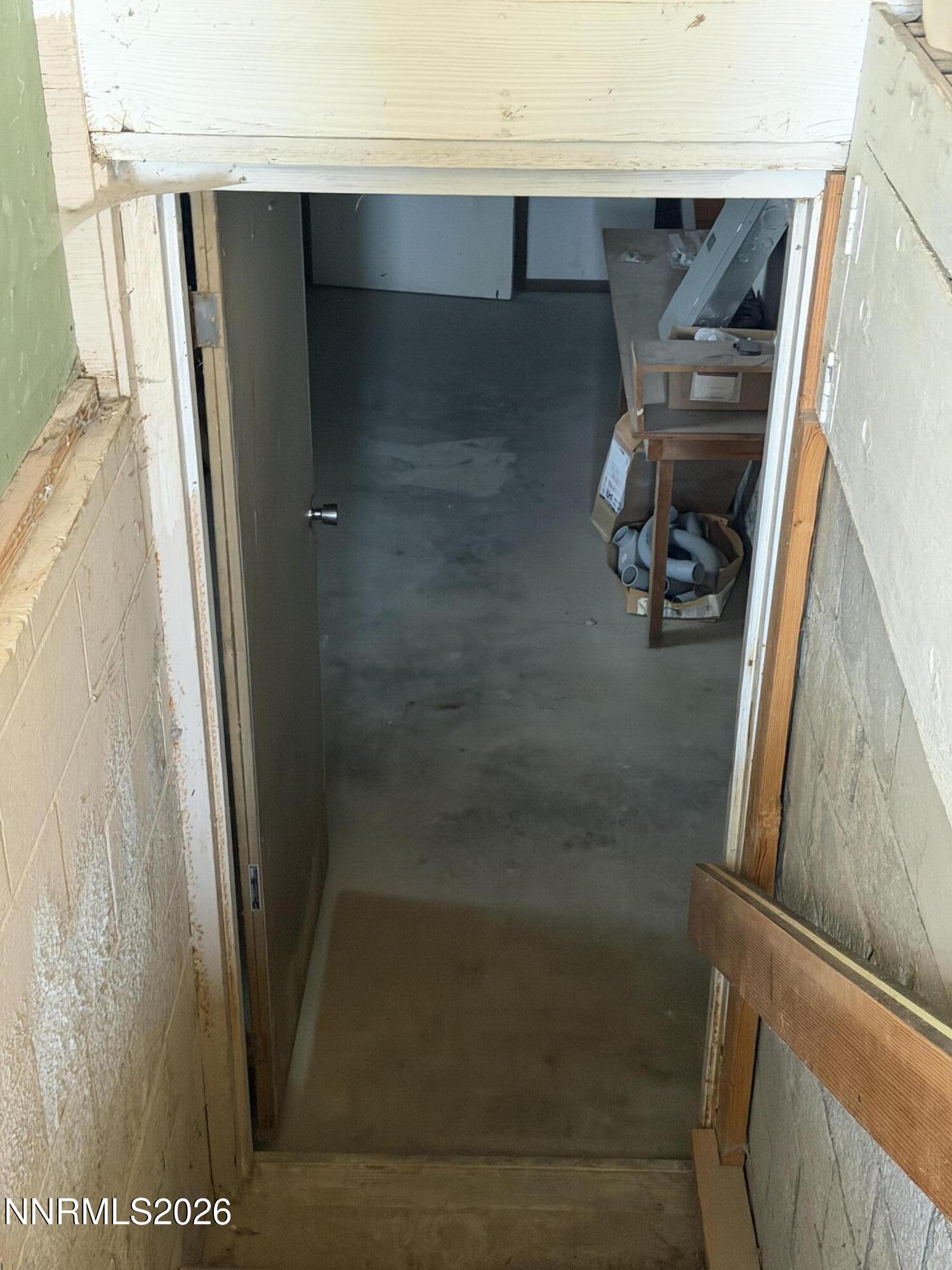 3250 Youngberg Road Winnemucca, NV 89445 - Photo 14 of 49 a bathroom with a shower