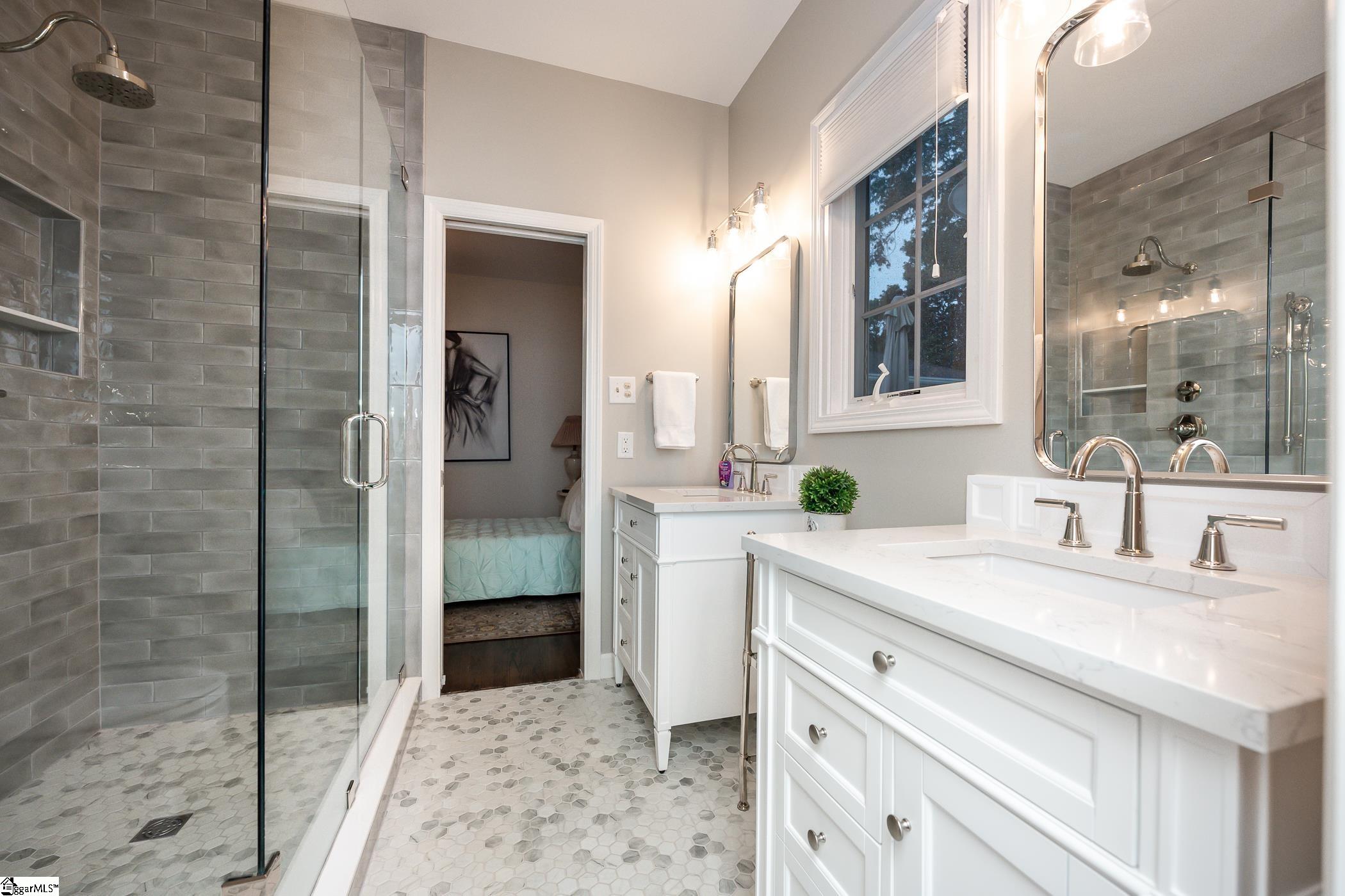 4 Barksdale Road Greenville, SC 29607 - Photo 22 of 36