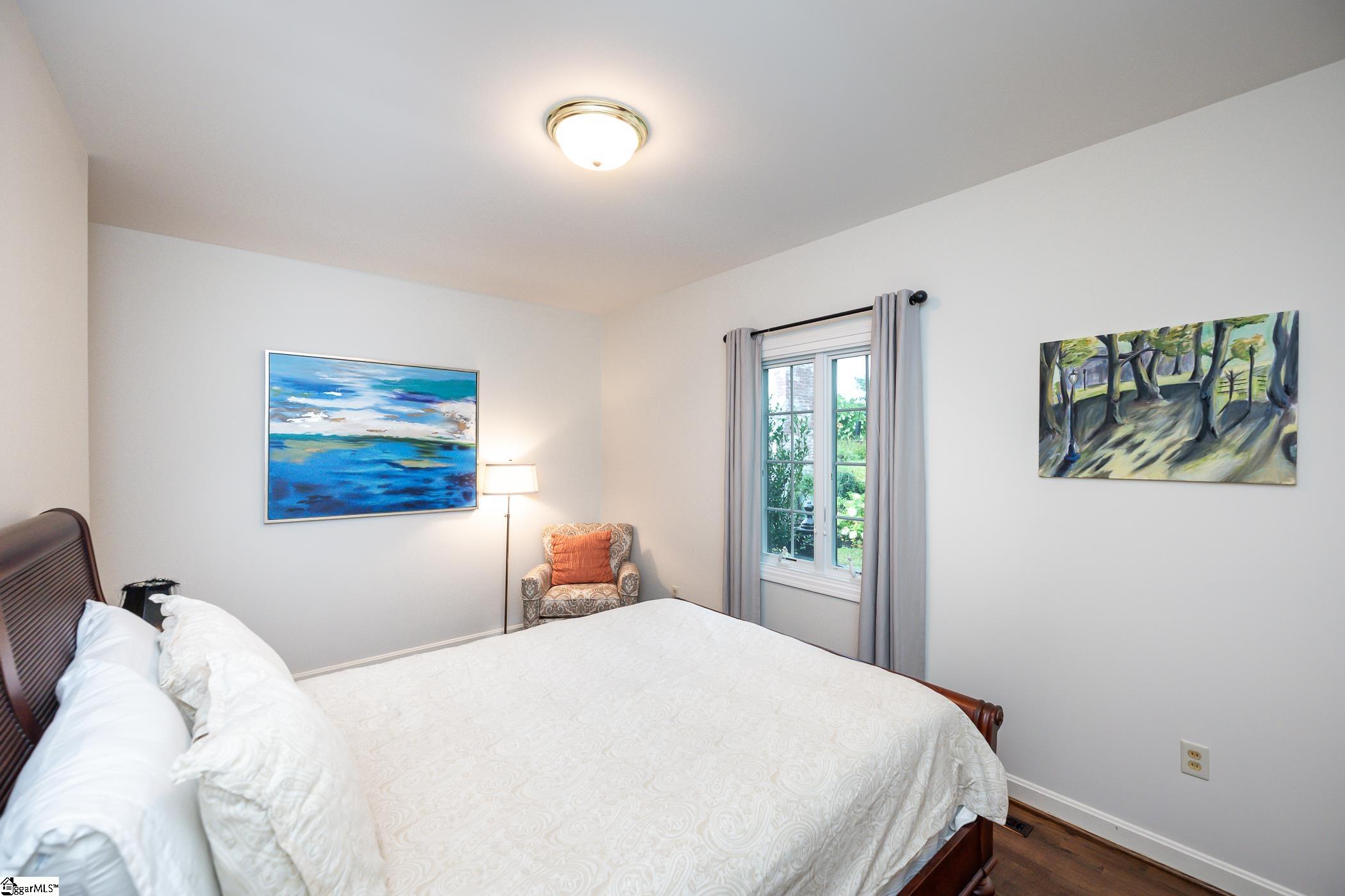 4 Barksdale Road Greenville, SC 29607 - Photo 27 of 36