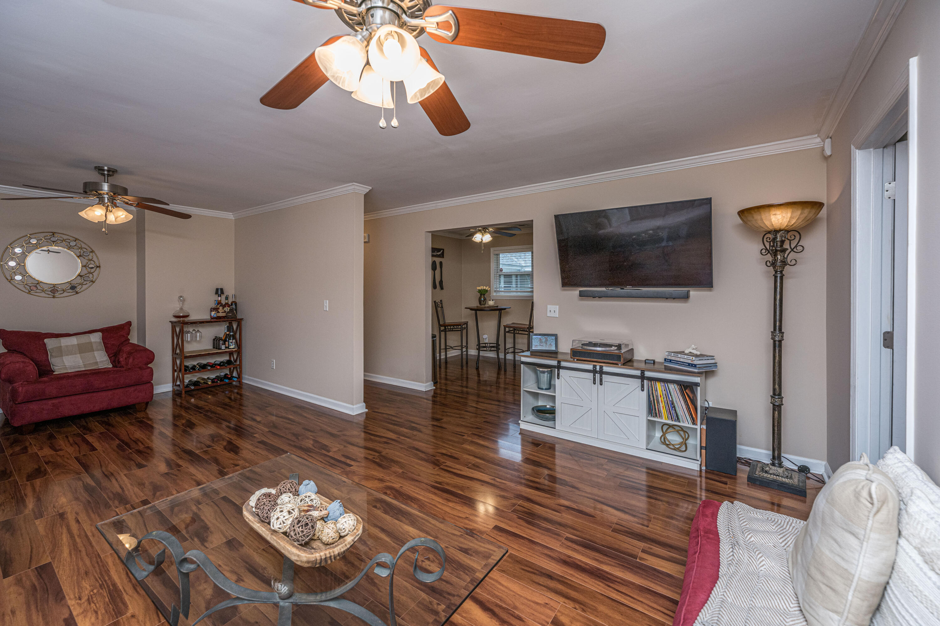 1240 Camellia Road Charleston, SC 29407 - Photo 9 of 38 1240CamilliaRdINT006