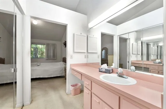 $174,900 | 907 Southwest 51 Way, Gainesville, FL 32607