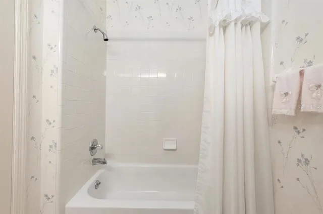 $174,900 | 907 Southwest 51 Way, Gainesville, FL 32607