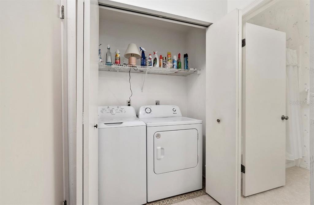 907 Southwest 51 Way Gainesville, FL 32607 - Photo 36 of 45 a utility room with dryer and washer