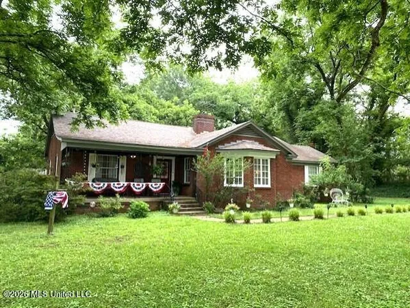 $359,900 | 4652 Highway 51, Senatobia, MS 38668