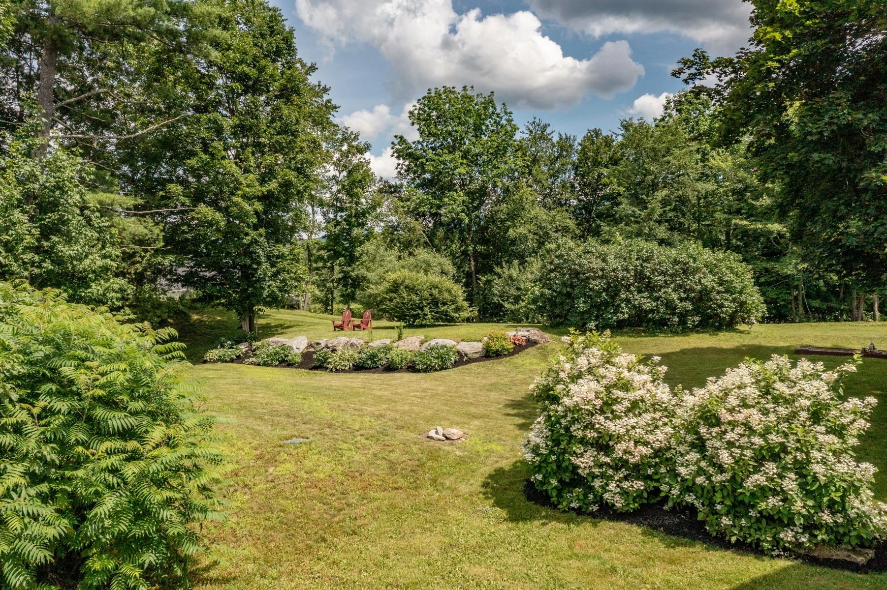 81 Adams Mill Road Stowe, VT 05672 - Photo 4 of 33 Gallery Image 4