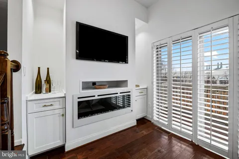 $640,000 | 1602 Rampart Mews, Baltimore, MD 21230