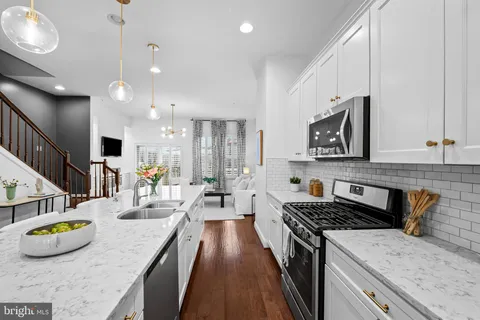 $640,000 | 1602 Rampart Mews, Baltimore, MD 21230