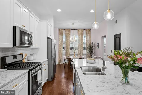 $640,000 | 1602 Rampart Mews, Baltimore, MD 21230