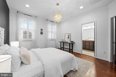 $640,000 | 1602 Rampart Mews, Baltimore, MD 21230