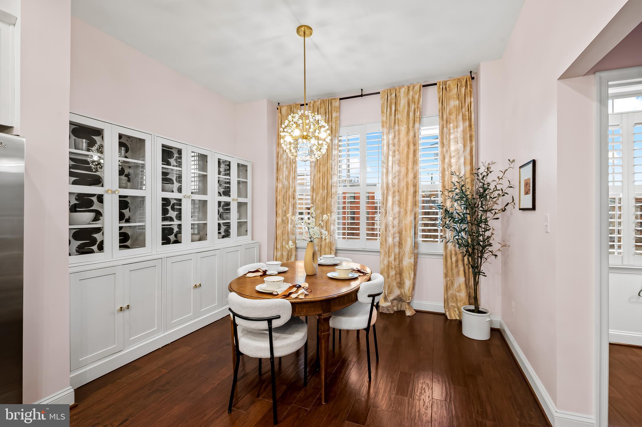1602 Rampart Mews Baltimore, MD 21230 - Photo 4 of 49 separate dining room with built ins