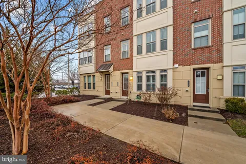 $640,000 | 1602 Rampart Mews, Baltimore, MD 21230