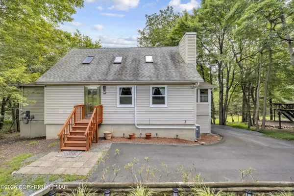 $497,000 | 1658 Glade Drive, Long Pond, PA 18334