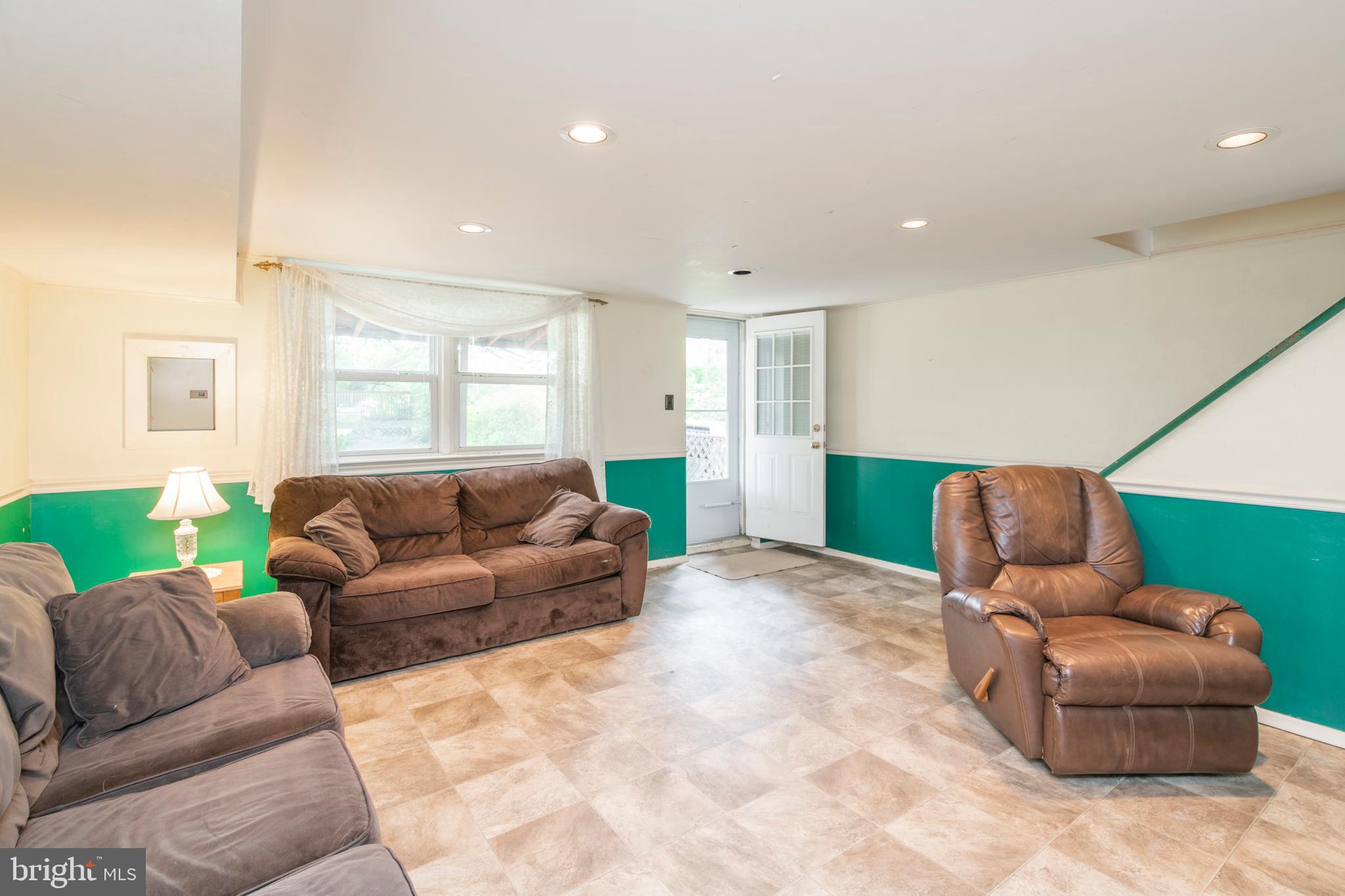 612 Renz Street Philadelphia, PA 19128 - Photo 18 of 36 Finished Basement