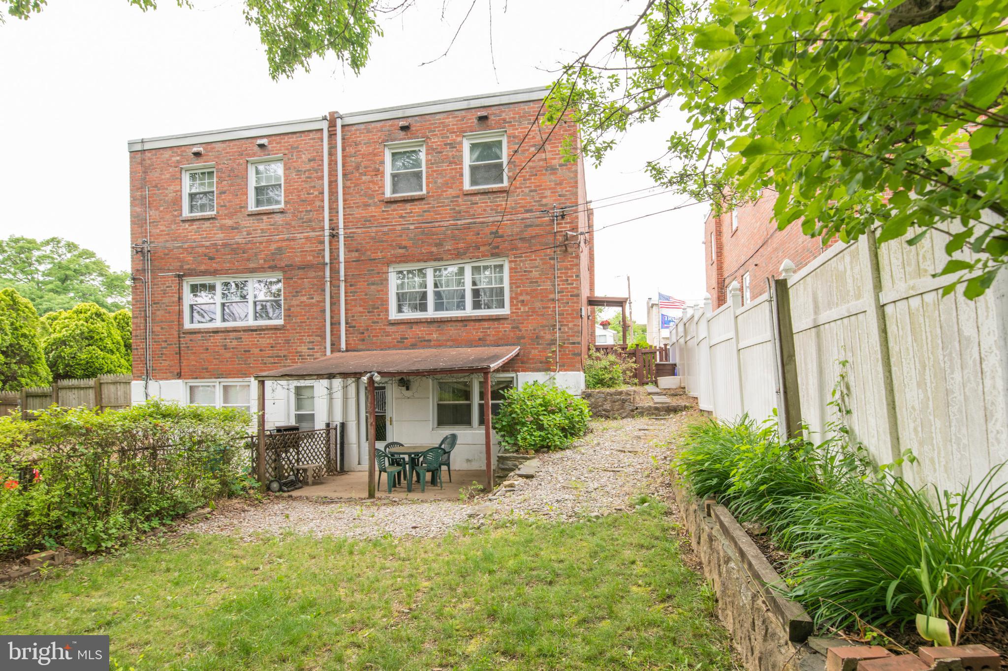 612 Renz Street Philadelphia, PA 19128 - Photo 24 of 36 Large Backyard