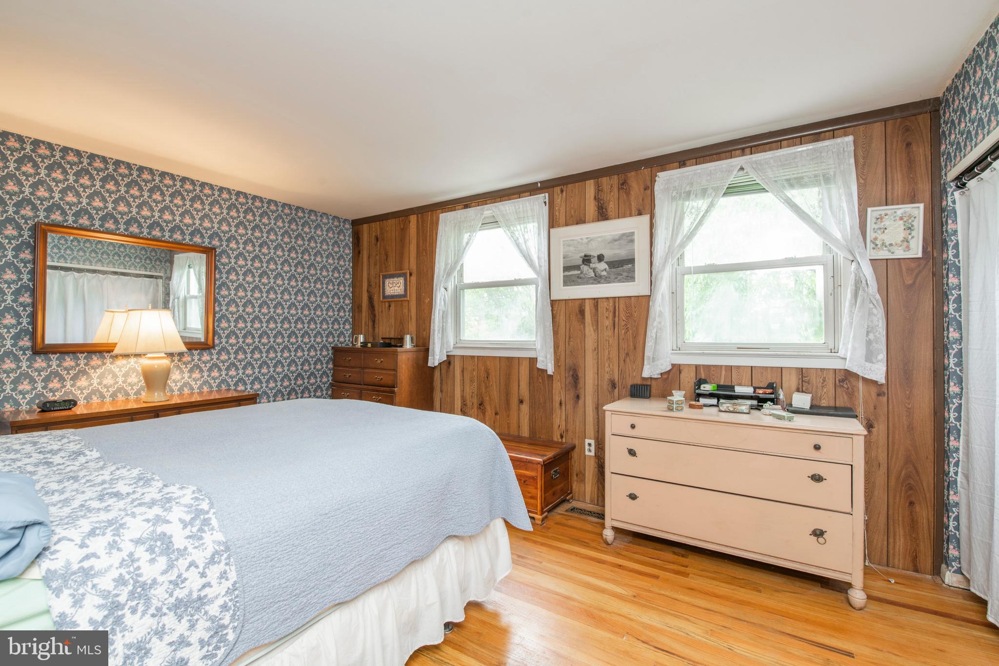 612 Renz Street Philadelphia, PA 19128 - Photo 25 of 36 Primary Bedroom