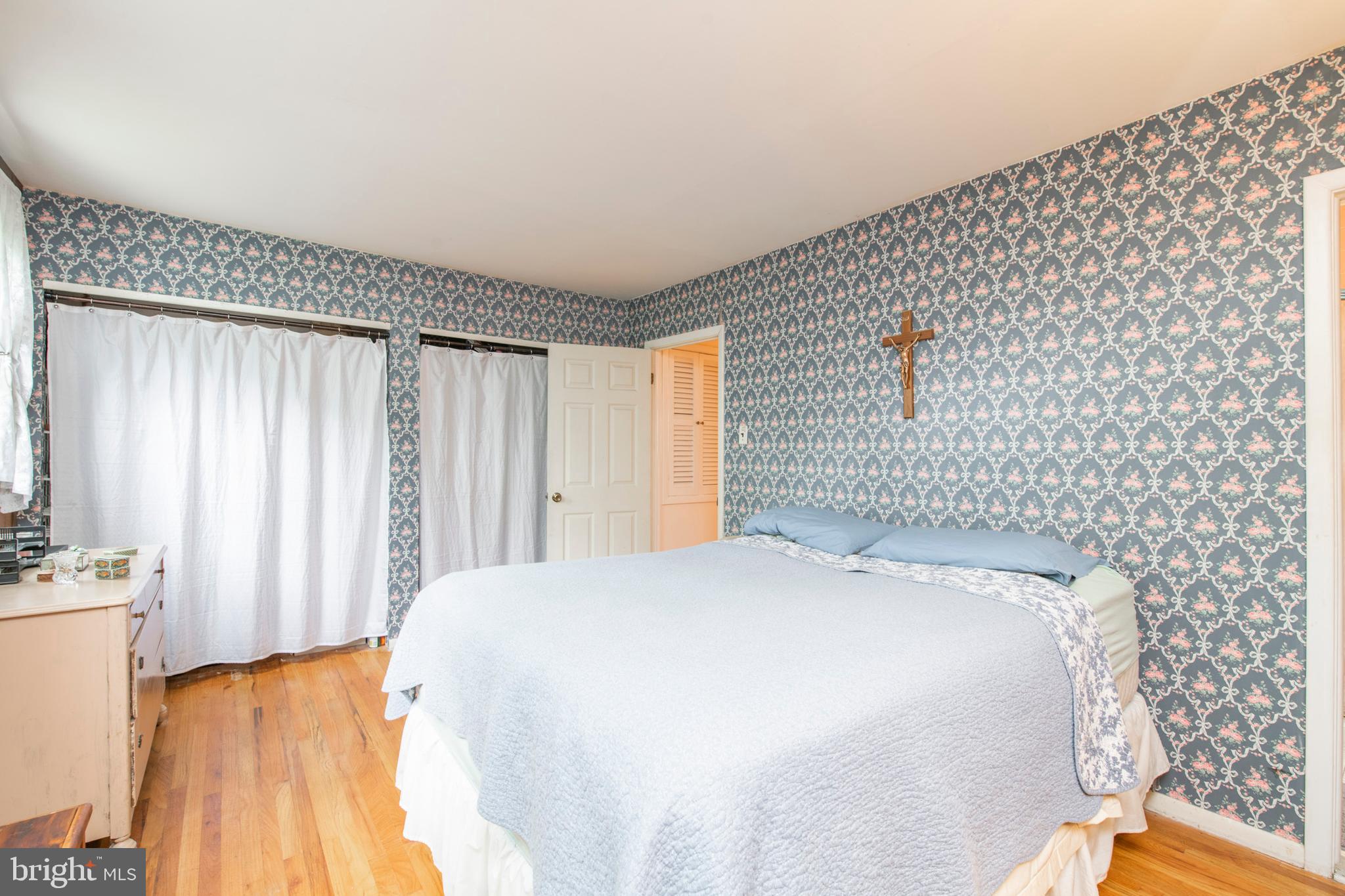 612 Renz Street Philadelphia, PA 19128 - Photo 27 of 36 Primary Bedroom