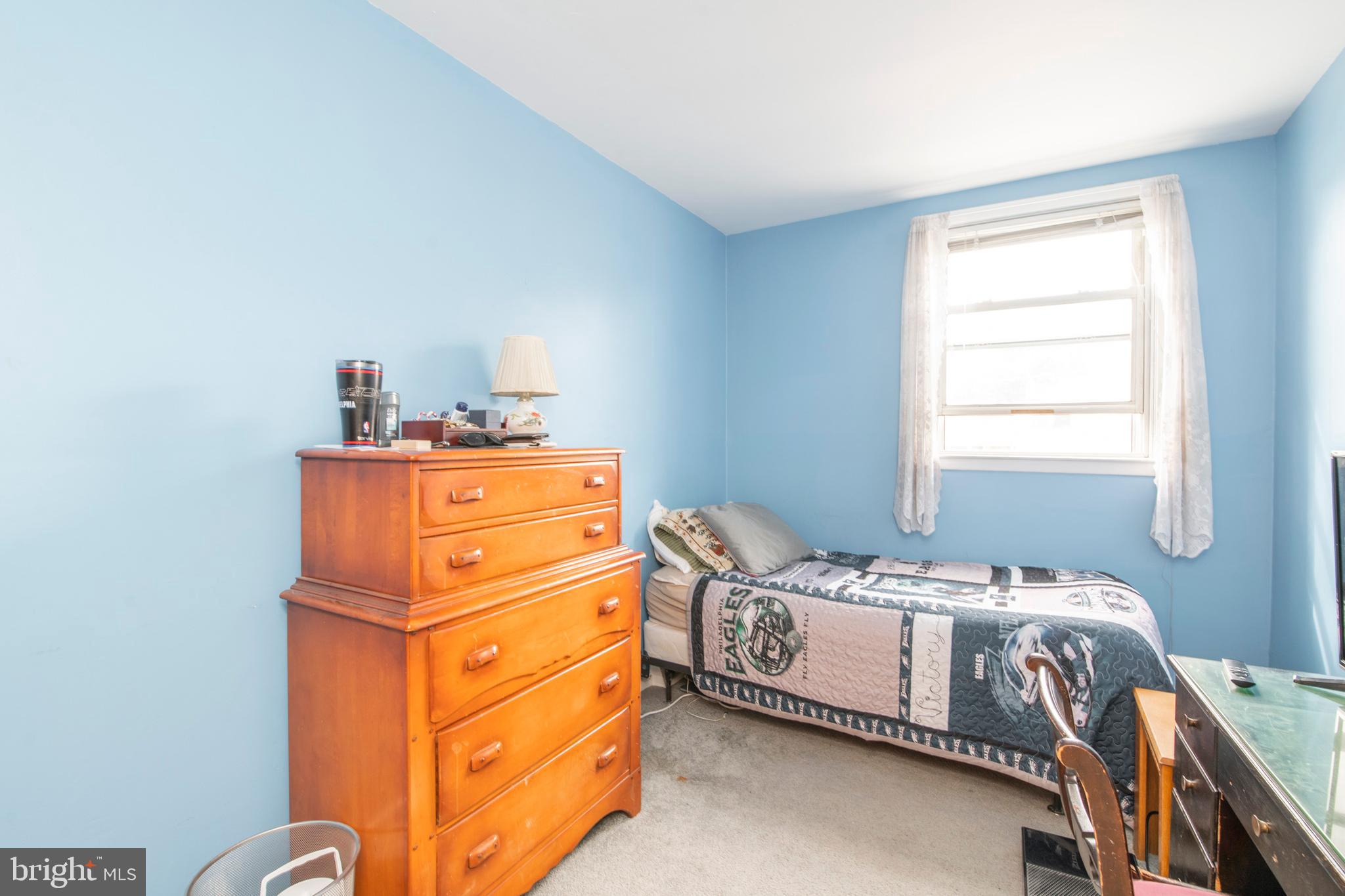 612 Renz Street Philadelphia, PA 19128 - Photo 32 of 36 3rd bedroom