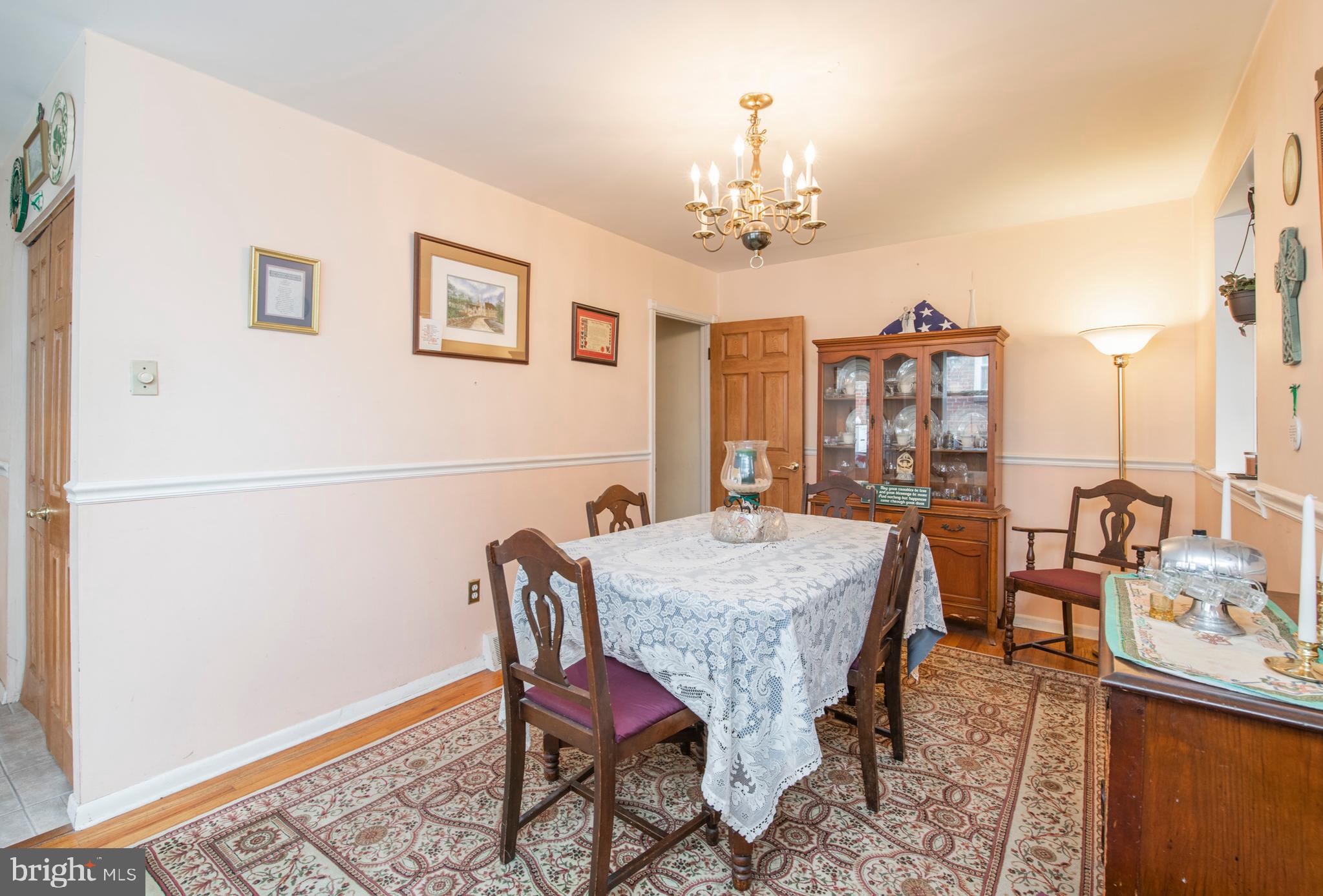 612 Renz Street Philadelphia, PA 19128 - Photo 9 of 36 Dining Room